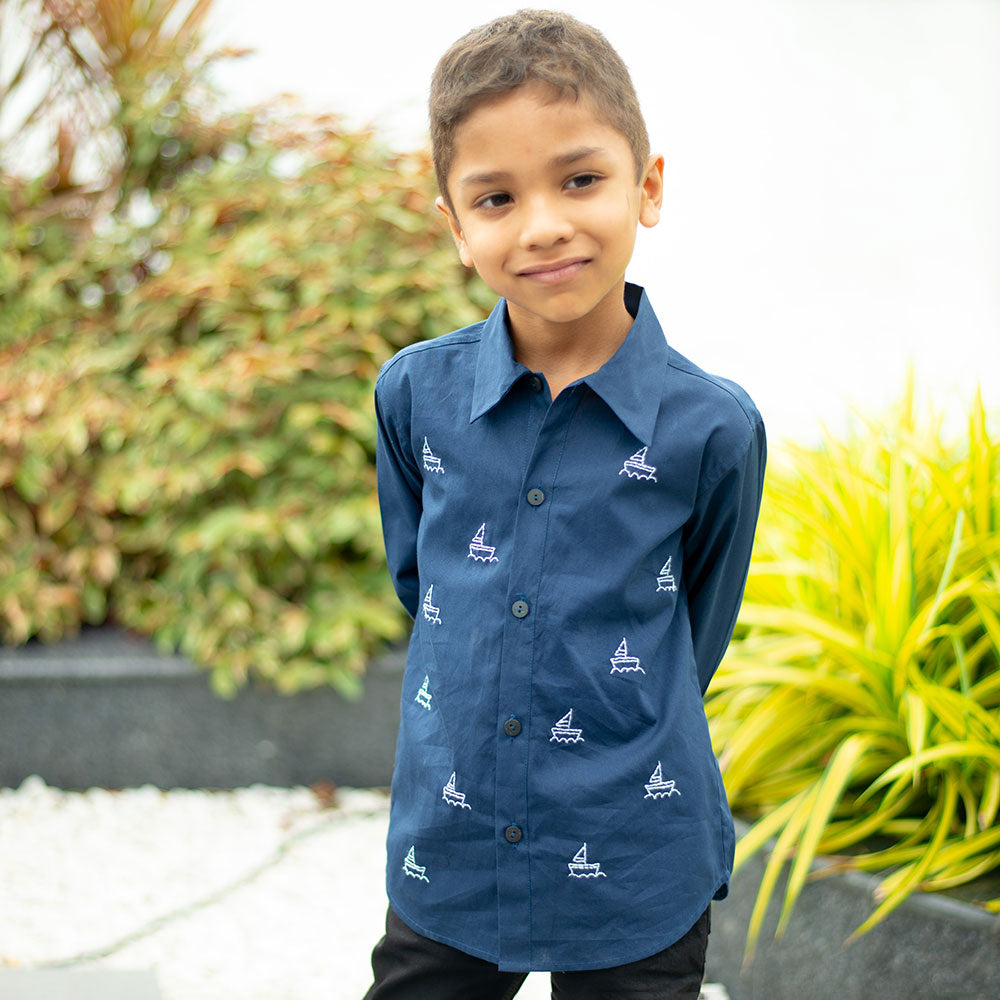 Mini Sail Boats Embroidered Organic Cotton Shirt - Navy